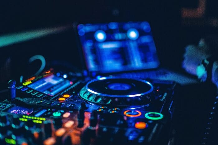 Business-Schock! Pioneer will DJ-Tech-Sparte abstoßen