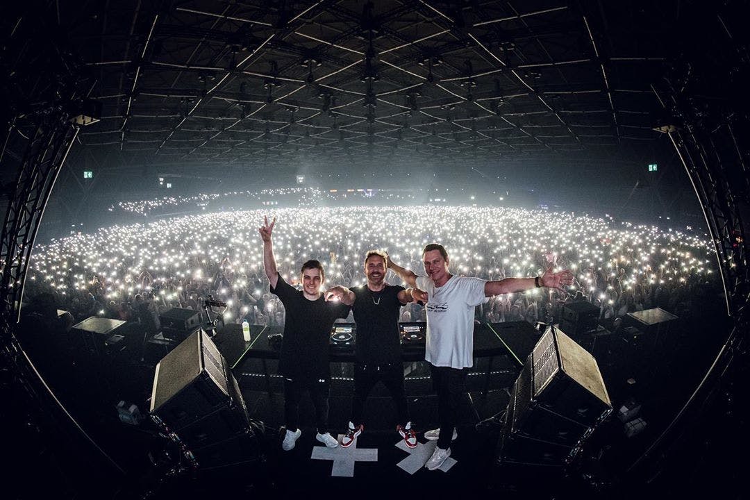 Überraschung: Martin Garrix, Guetta & Tiësto als Trio auf der Stage