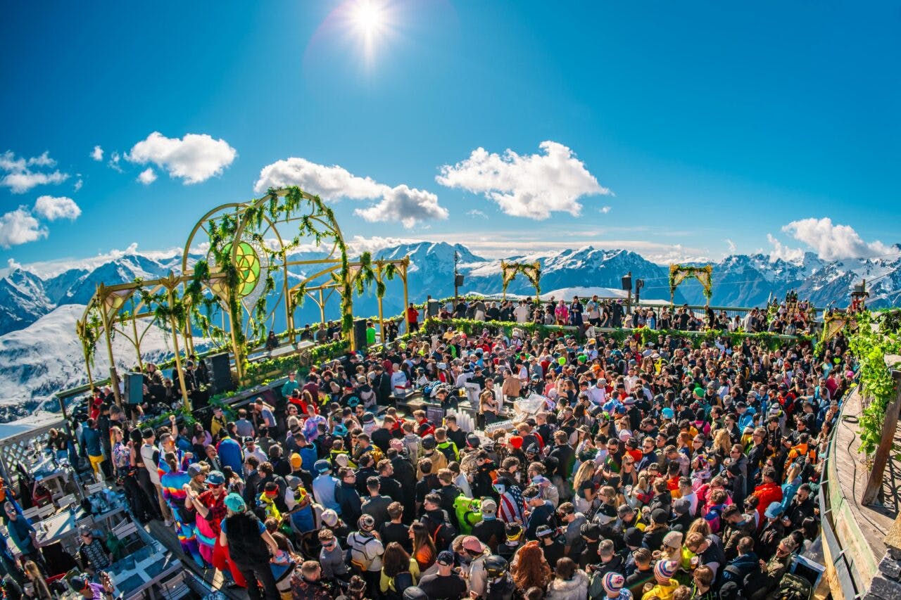 Tomorrowland Winter 2025: Das Wintermärchen kehrt nach Alpe d’Huez zurück