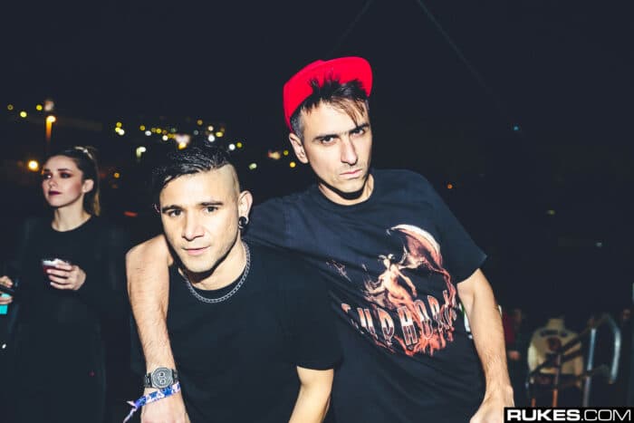 Sieben Jahre nach letzter EP: Skrillex und Boys Noize teasern neue Dog-Blood-Musik