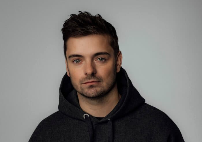 Gerüchteküche brodelt: Martin Garrix & Ed Sheeran heizen Spekulationen um „Rewind Repeat It“ neu an