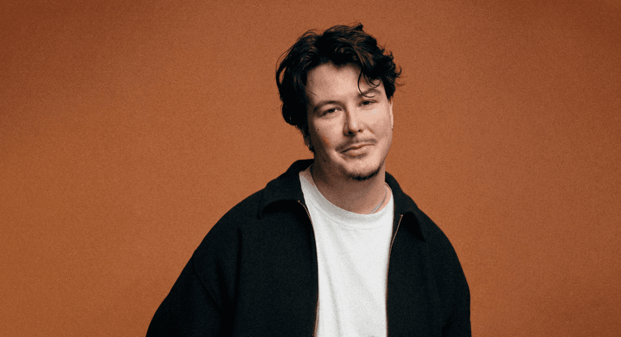 Schwere Vorwürfe gegen AVAION: Ex-Partnerin veröffentlicht Statement